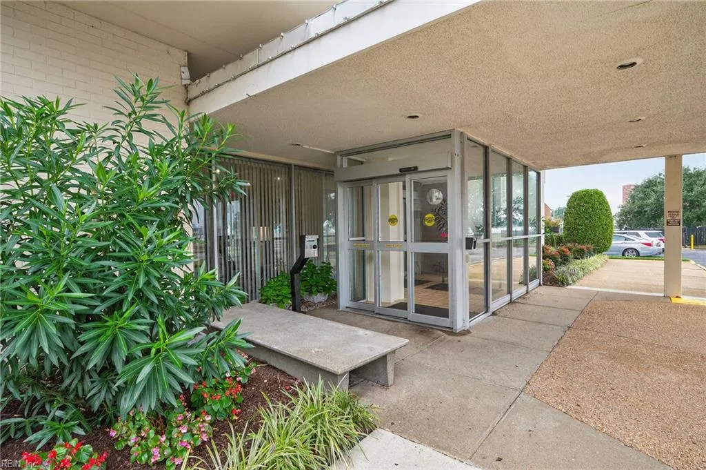 Portsmouth, Virginia 23704, United States, 1 Bedroom Bedrooms, ,1 BathroomBathrooms,Residential,Active,213646