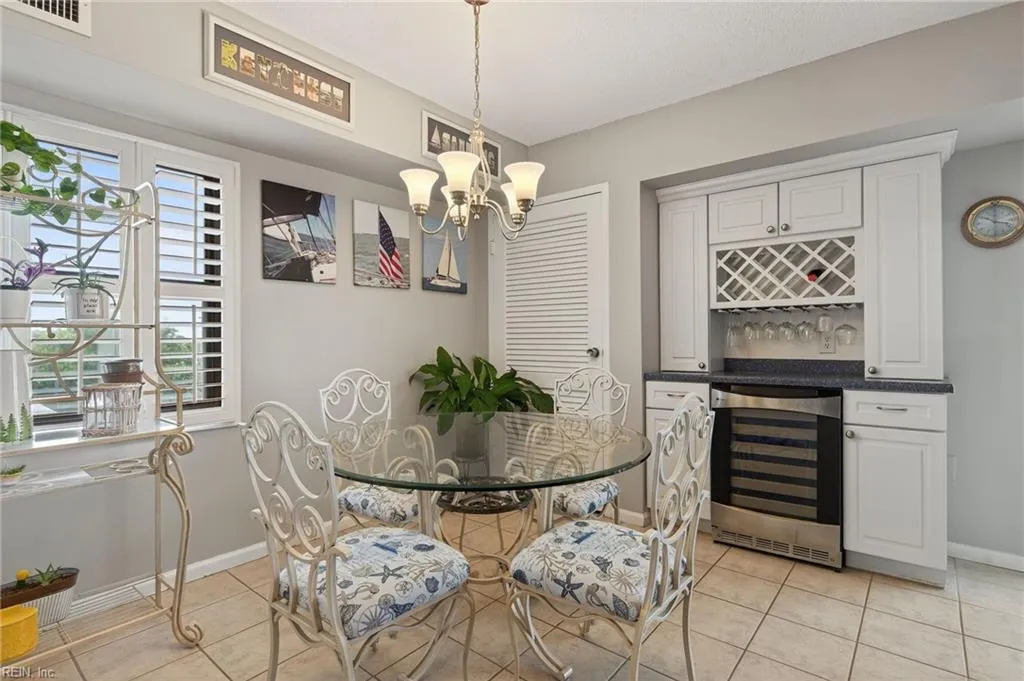 Portsmouth, Virginia 23704, United States, 1 Bedroom Bedrooms, ,1 BathroomBathrooms,Residential,Active,213646