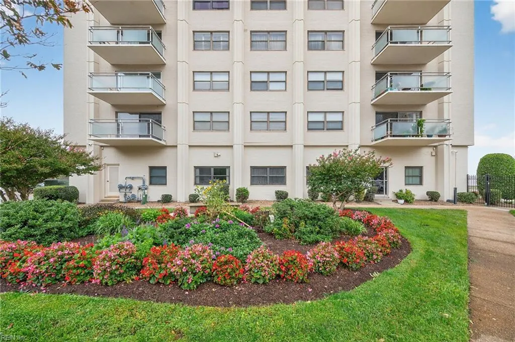 Portsmouth, Virginia 23704, United States, 1 Bedroom Bedrooms, ,1 BathroomBathrooms,Residential,Active,213646