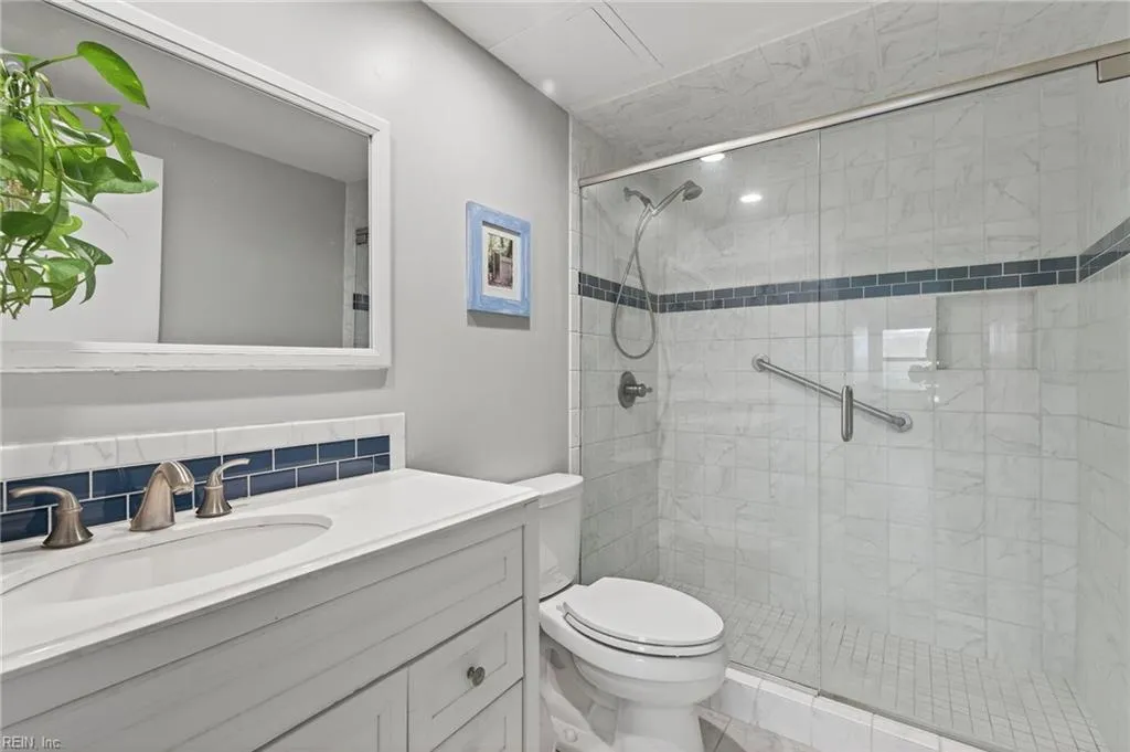 Portsmouth, Virginia 23704, United States, 1 Bedroom Bedrooms, ,1 BathroomBathrooms,Residential,Active,213646