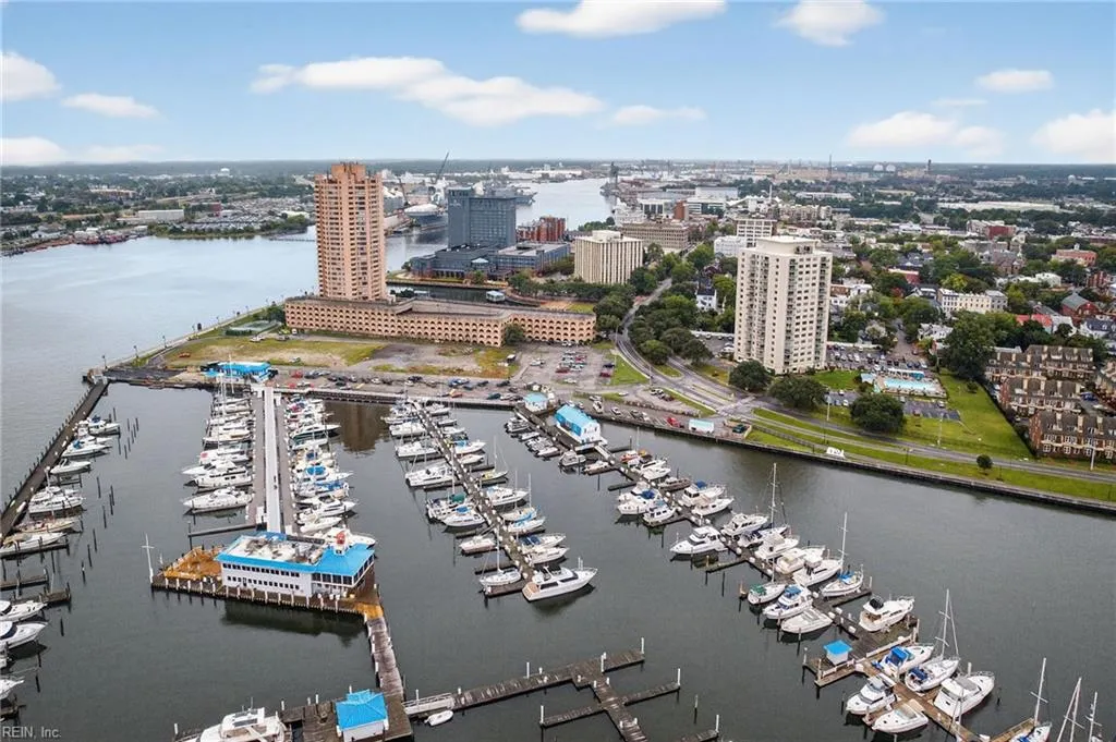 Portsmouth, Virginia 23704, United States, 1 Bedroom Bedrooms, ,1 BathroomBathrooms,Residential,Active,213646