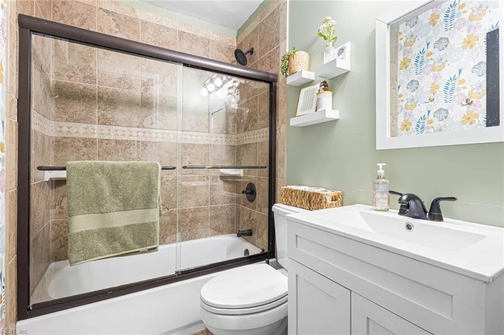 Norfolk, Virginia 23502, United States, 3 Bedrooms Bedrooms, ,2 BathroomsBathrooms,Residential,Active,165118