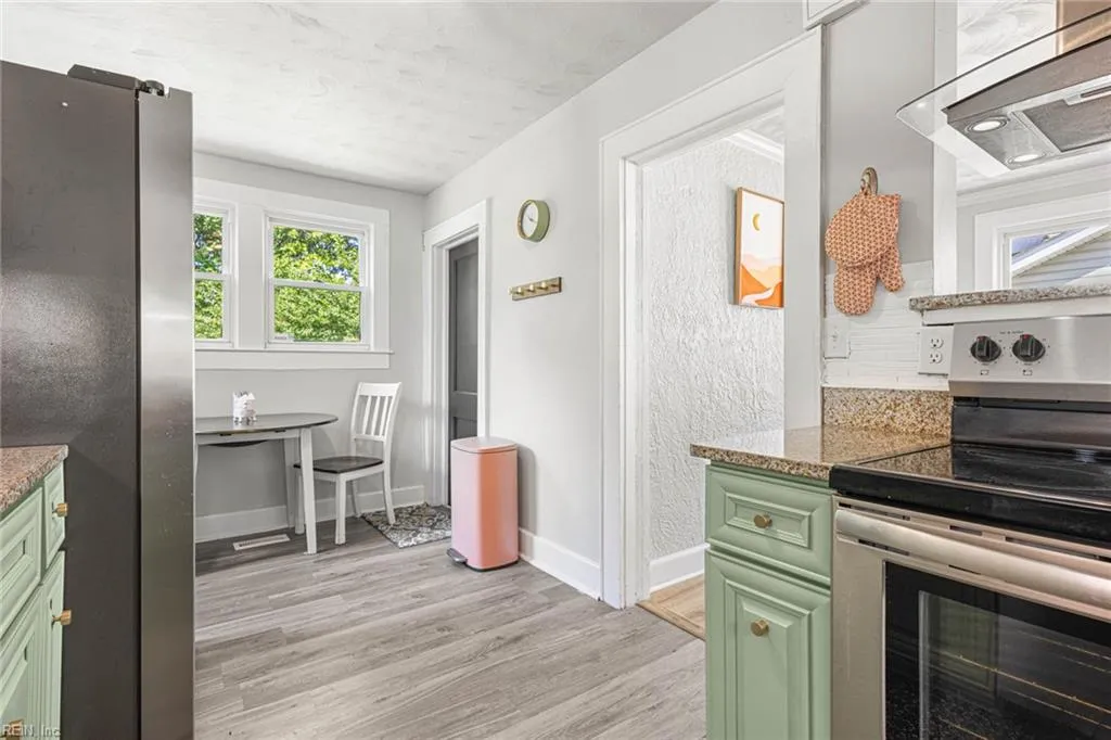 Norfolk, Virginia 23502, United States, 3 Bedrooms Bedrooms, ,2 BathroomsBathrooms,Residential,Active,165118