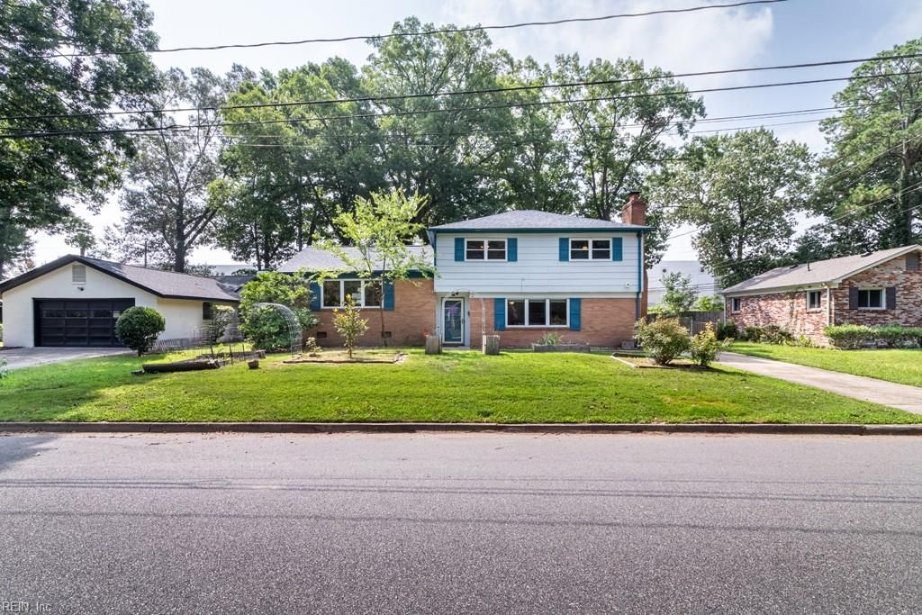 Photo of 45 Azalea Drive, Hampton, VA 23669 (MLS # 10645391)