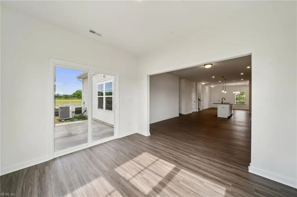 Suffolk, Virginia 23434, United States, 3 Bedrooms Bedrooms, ,3 BathroomsBathrooms,Residential,Active,171222