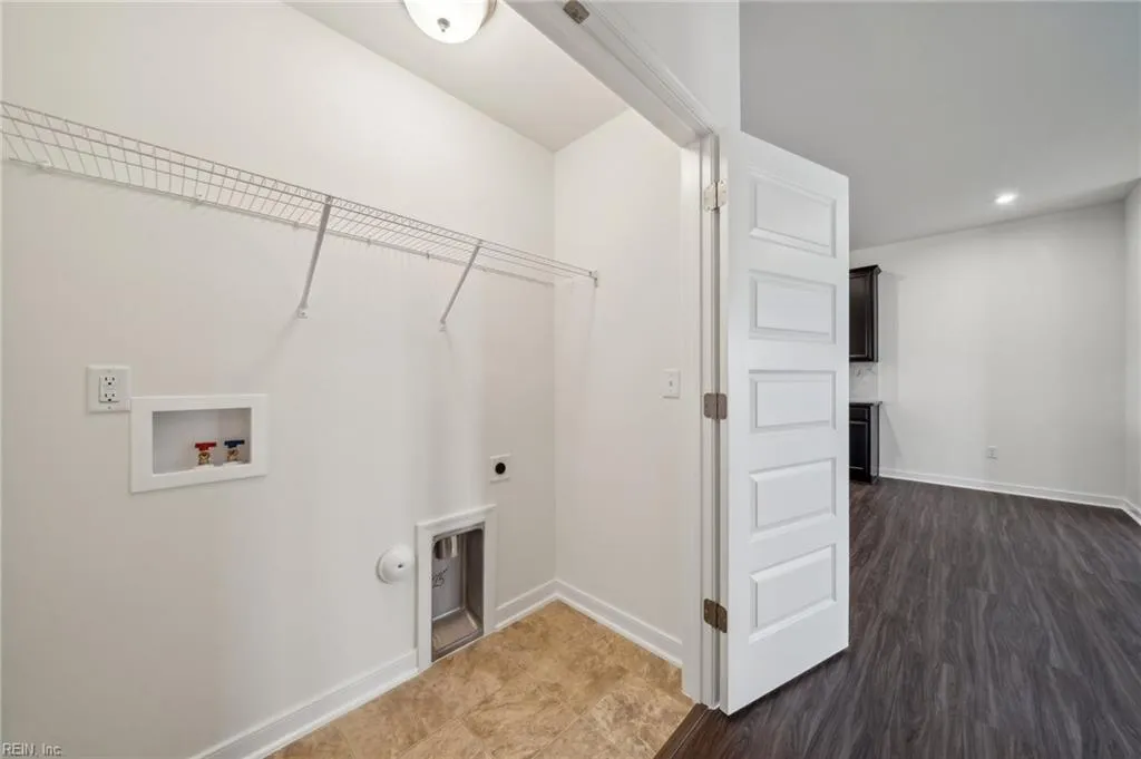 Suffolk, Virginia 23434, United States, 3 Bedrooms Bedrooms, ,3 BathroomsBathrooms,Residential,Active,171222