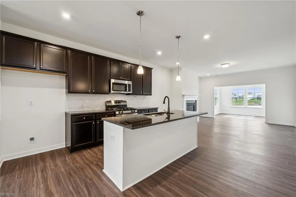 Suffolk, Virginia 23434, United States, 3 Bedrooms Bedrooms, ,3 BathroomsBathrooms,Residential,Active,171222