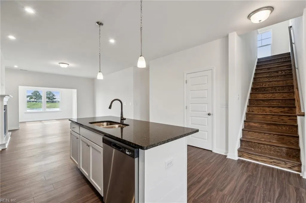 Suffolk, Virginia 23434, United States, 3 Bedrooms Bedrooms, ,3 BathroomsBathrooms,Residential,Active,171222