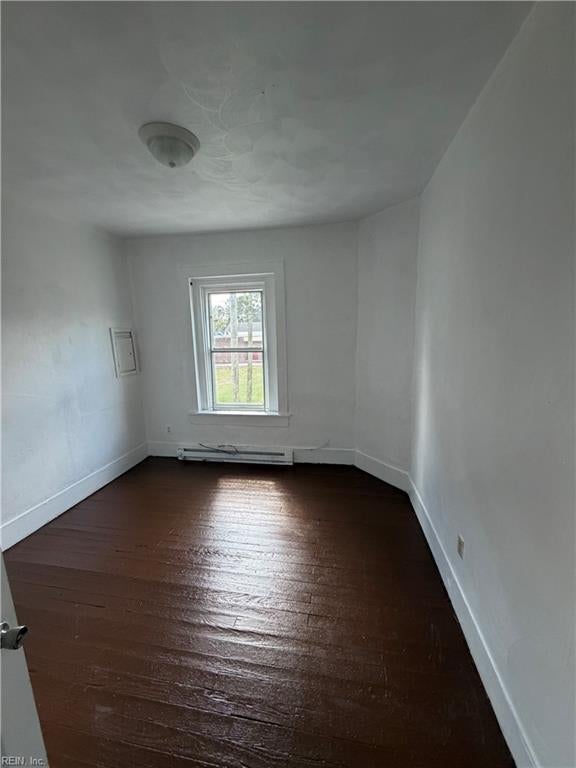 Photo of 424 S Saratoga Street, Suffolk, VA 23434 (MLS # 10654521)