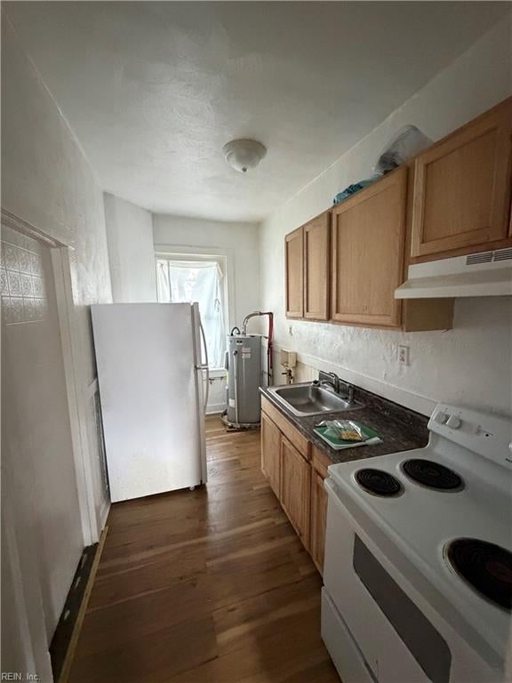 Photo of 424 S Saratoga Street, Suffolk, VA 23434 (MLS # 10654521)