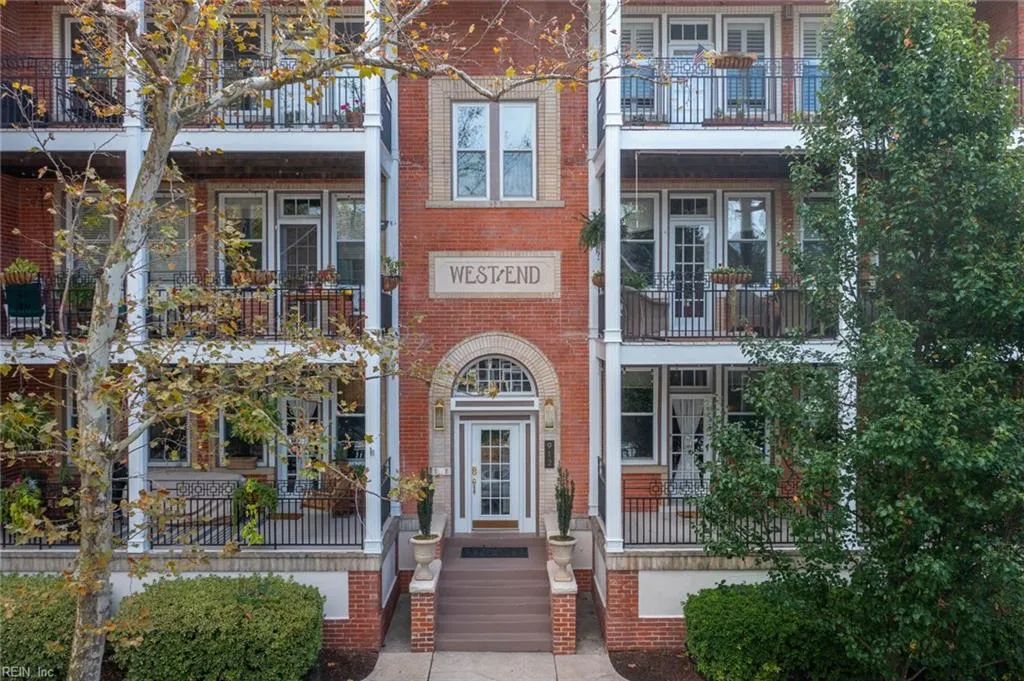 Norfolk, Virginia 23507, United States, 3 Bedrooms Bedrooms, ,2 BathroomsBathrooms,Residential,Pending,38287