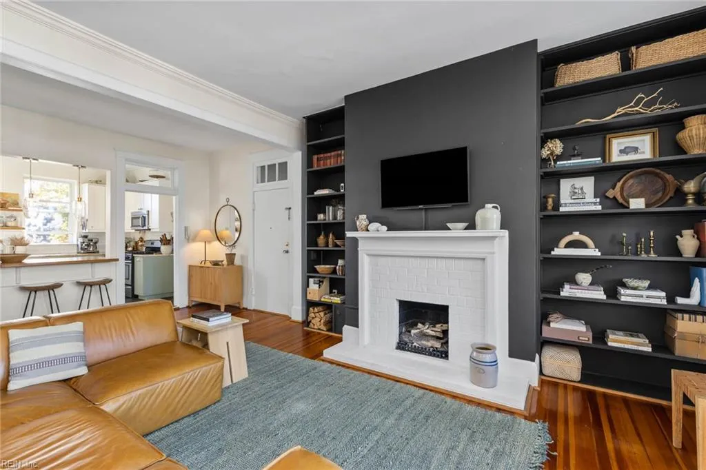 Norfolk, Virginia 23507, United States, 3 Bedrooms Bedrooms, ,2 BathroomsBathrooms,Residential,Pending,38287