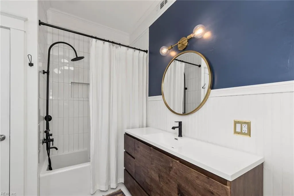 Norfolk, Virginia 23507, United States, 3 Bedrooms Bedrooms, ,2 BathroomsBathrooms,Residential,Pending,38287