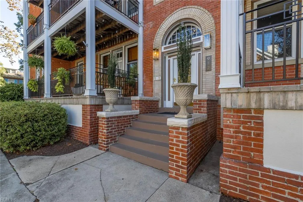 Norfolk, Virginia 23507, United States, 3 Bedrooms Bedrooms, ,2 BathroomsBathrooms,Residential,Pending,38287