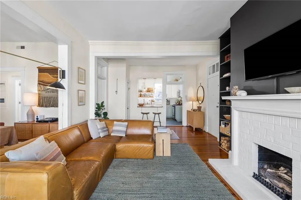 Norfolk, Virginia 23507, United States, 3 Bedrooms Bedrooms, ,2 BathroomsBathrooms,Residential,Pending,38287