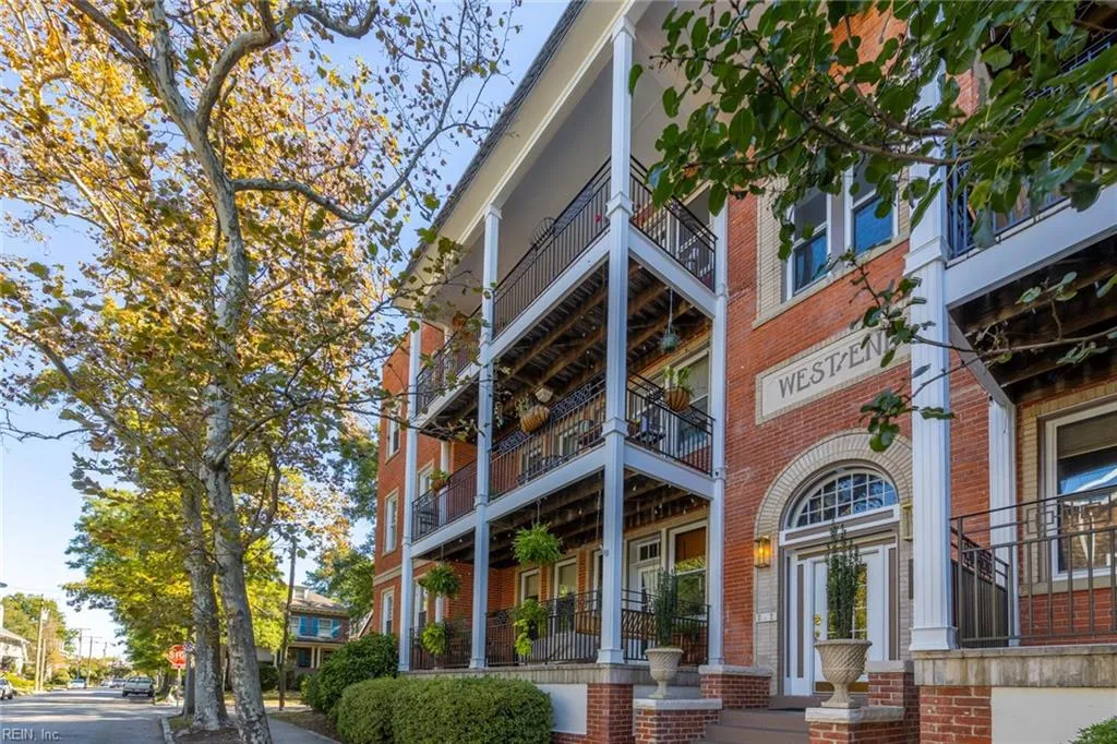 Norfolk, Virginia 23507, United States, 3 Bedrooms Bedrooms, ,2 BathroomsBathrooms,Residential,Pending,38287