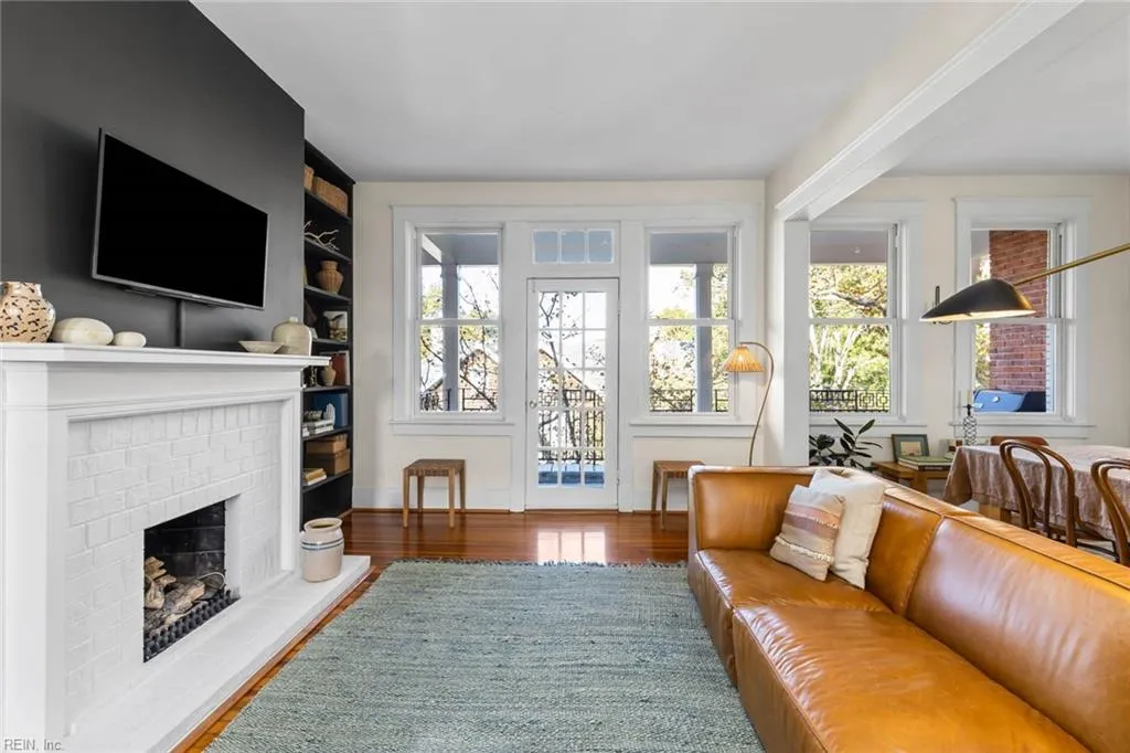 Norfolk, Virginia 23507, United States, 3 Bedrooms Bedrooms, ,2 BathroomsBathrooms,Residential,Pending,38287