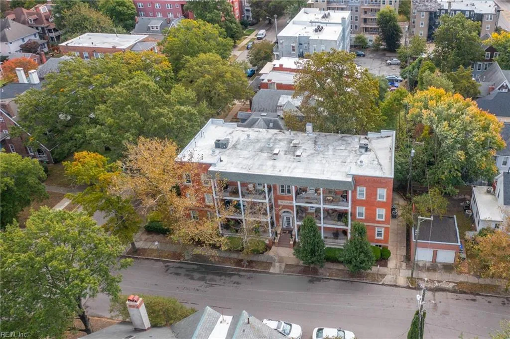 Norfolk, Virginia 23507, United States, 3 Bedrooms Bedrooms, ,2 BathroomsBathrooms,Residential,Pending,38287