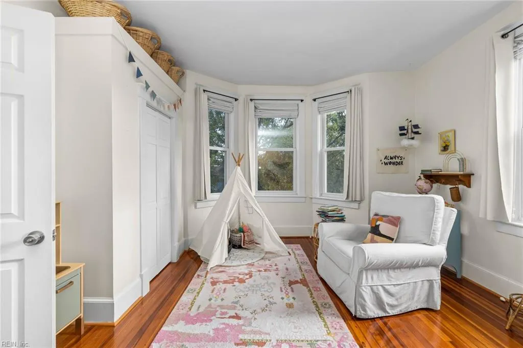 Norfolk, Virginia 23507, United States, 3 Bedrooms Bedrooms, ,2 BathroomsBathrooms,Residential,Pending,38287