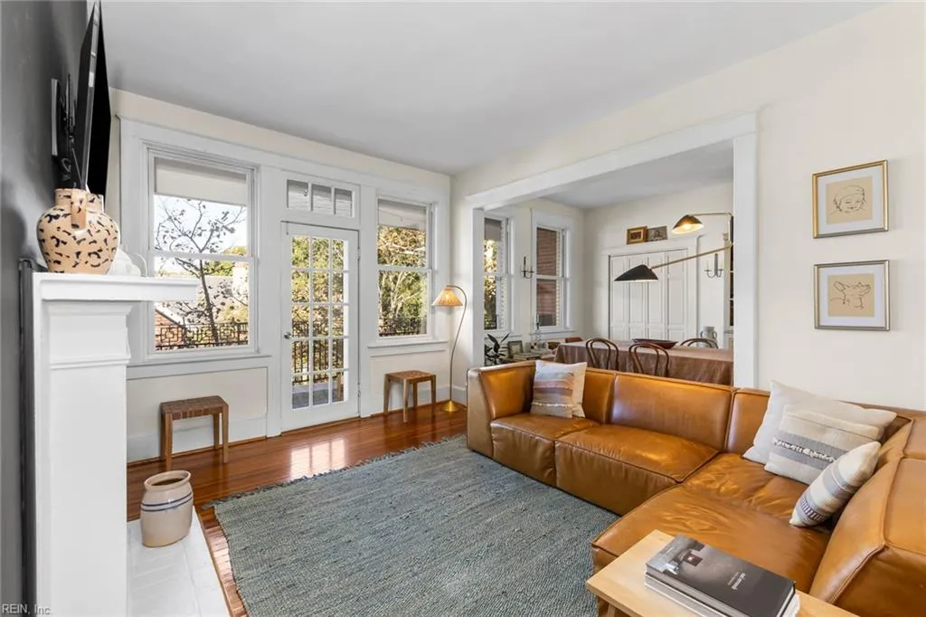 Norfolk, Virginia 23507, United States, 3 Bedrooms Bedrooms, ,2 BathroomsBathrooms,Residential,Pending,38287