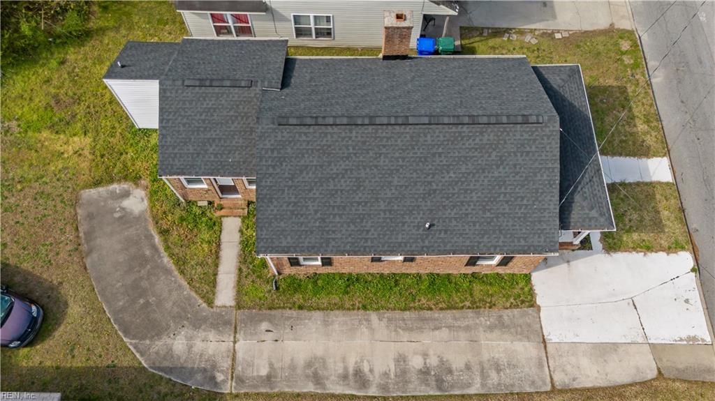 1709 Freeney AVE