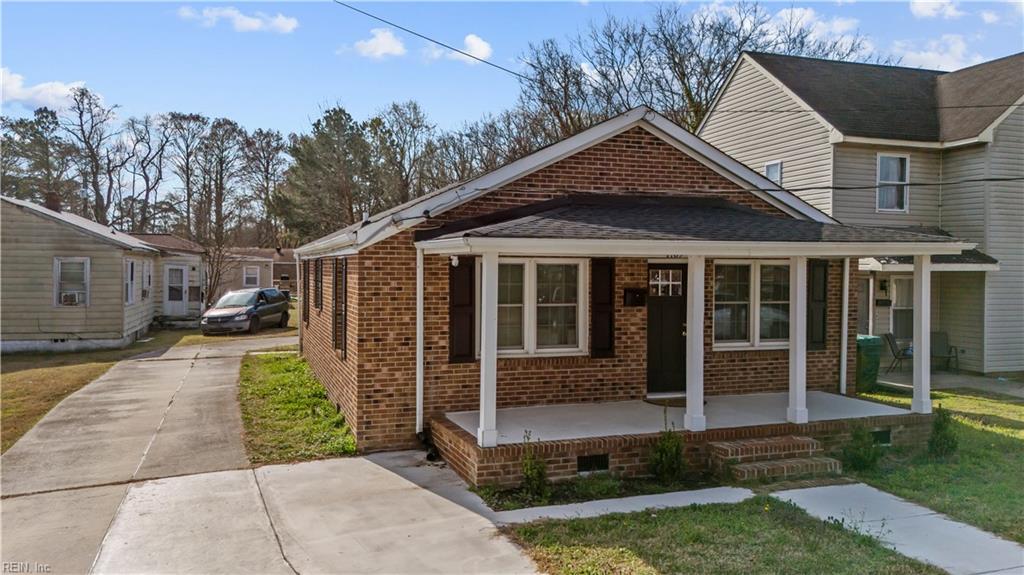 1709 Freeney AVE