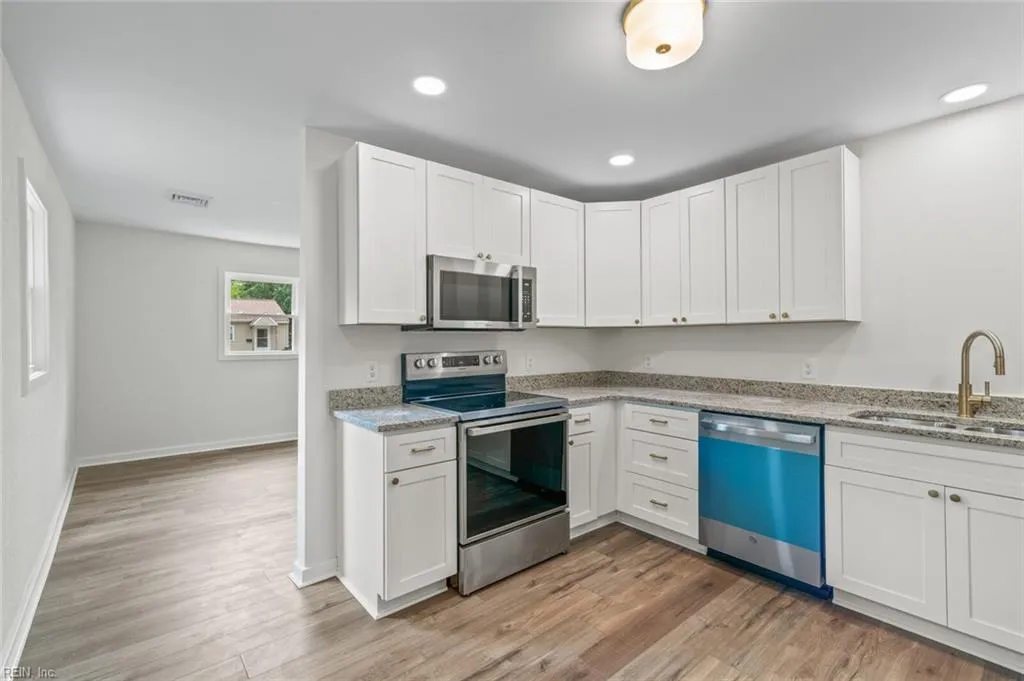 Hampton, Virginia 23663, United States, 2 Bedrooms Bedrooms, ,1 BathroomBathrooms,Residential,Active,146770