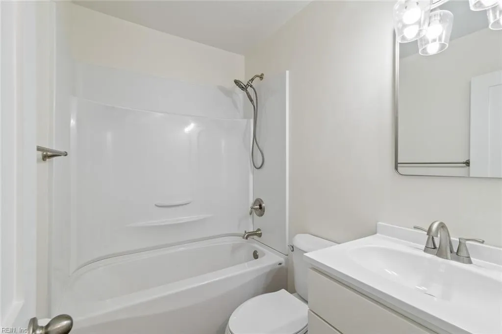 Hampton, Virginia 23663, United States, 2 Bedrooms Bedrooms, ,1 BathroomBathrooms,Residential,Active,146770