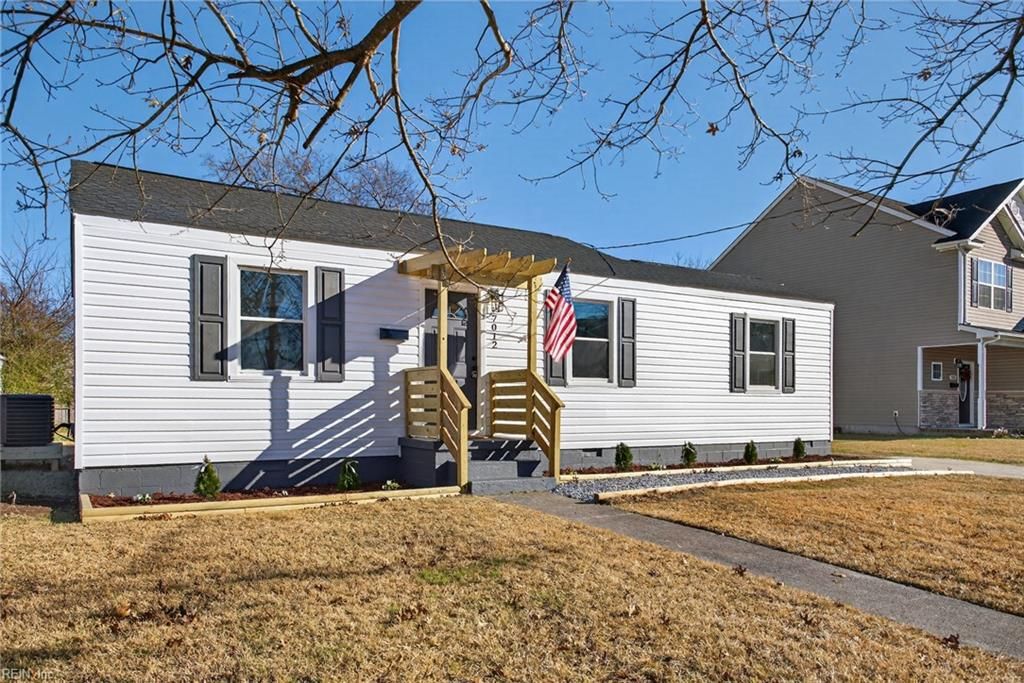 Photo of 7012 Selma Avenue, Norfolk, VA 23513 (MLS # 10614750)