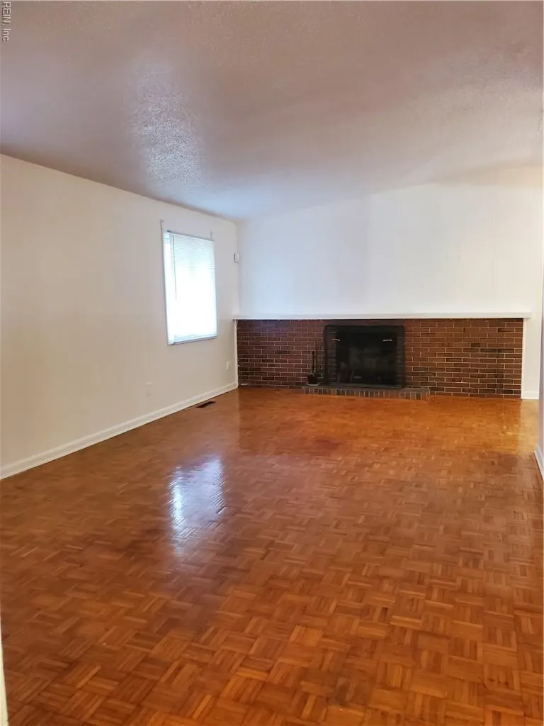 Virginia Beach, Virginia 23452, United States, 3 Bedrooms Bedrooms, ,2 BathroomsBathrooms,Residential,Active,199565