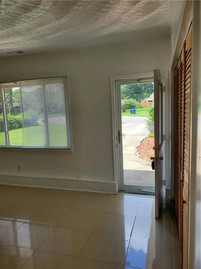 Virginia Beach, Virginia 23452, United States, 3 Bedrooms Bedrooms, ,2 BathroomsBathrooms,Residential,Active,199565