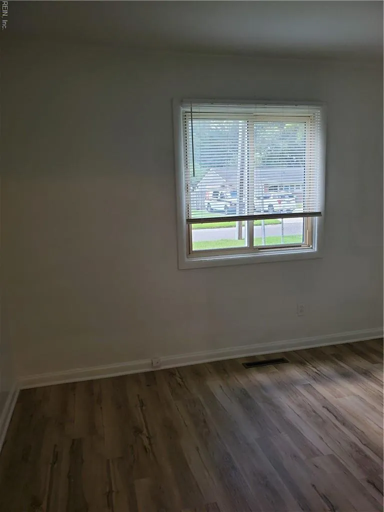 Virginia Beach, Virginia 23452, United States, 3 Bedrooms Bedrooms, ,2 BathroomsBathrooms,Residential,Active,199565