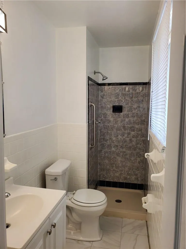 Virginia Beach, Virginia 23452, United States, 3 Bedrooms Bedrooms, ,2 BathroomsBathrooms,Residential,Active,199565