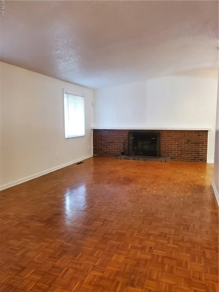 Virginia Beach, Virginia 23452, United States, 3 Bedrooms Bedrooms, ,2 BathroomsBathrooms,Residential,Active,199565