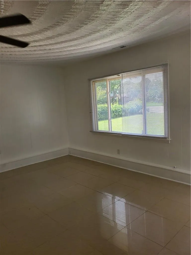 Virginia Beach, Virginia 23452, United States, 3 Bedrooms Bedrooms, ,2 BathroomsBathrooms,Residential,Active,199565