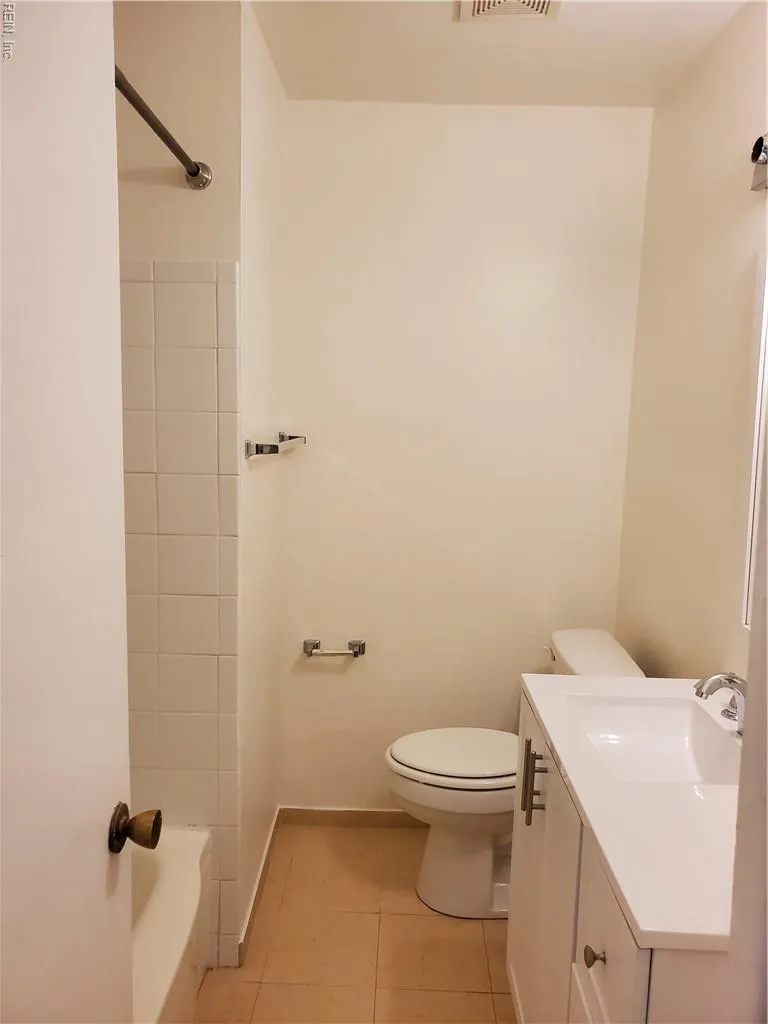 Virginia Beach, Virginia 23452, United States, 3 Bedrooms Bedrooms, ,2 BathroomsBathrooms,Residential,Active,199565