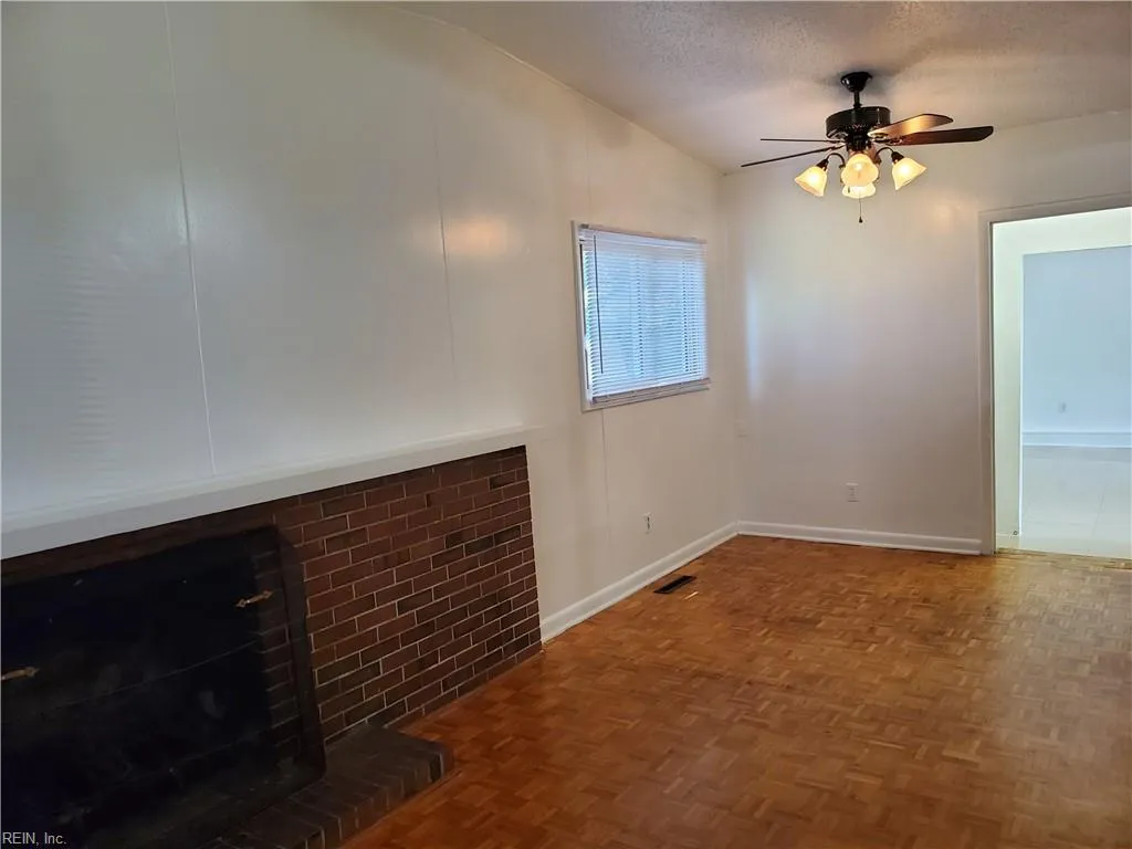 Virginia Beach, Virginia 23452, United States, 3 Bedrooms Bedrooms, ,2 BathroomsBathrooms,Residential,Active,199565