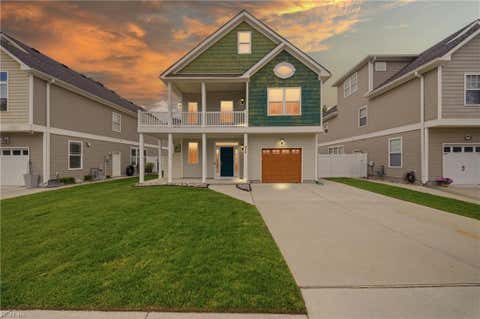 Photo of 928 12th Street, Virginia Beach, VA 23451 (MLS # 10635035)