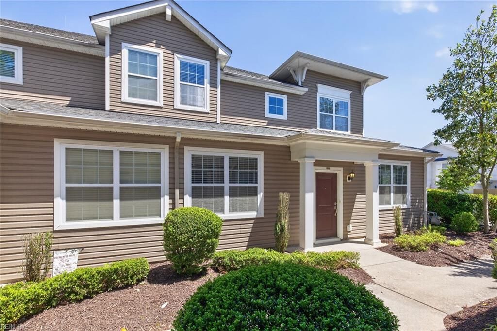 Photo of 2628 Leytonstone Drive #352, Chesapeake, VA 23321 (MLS # 10632745)