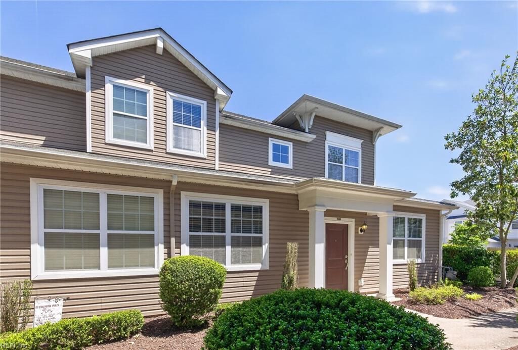 Photo of 2628 Leytonstone Drive #352, Chesapeake, VA 23321 (MLS # 10632745)