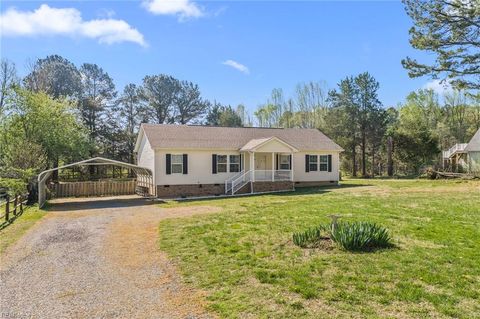 Photo of 9825 Woods Cross Road, Gloucester, VA 23061 (MLS # 10628428)