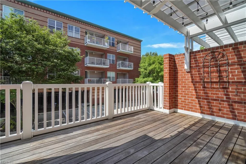 Norfolk, Virginia 23510, United States, 4 Bedrooms Bedrooms, ,4 BathroomsBathrooms,Residential,Active,254536