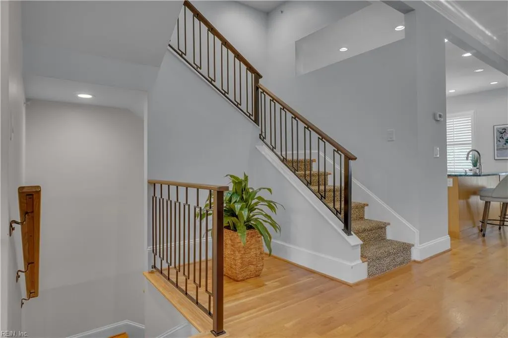 Norfolk, Virginia 23510, United States, 4 Bedrooms Bedrooms, ,4 BathroomsBathrooms,Residential,Active,254536