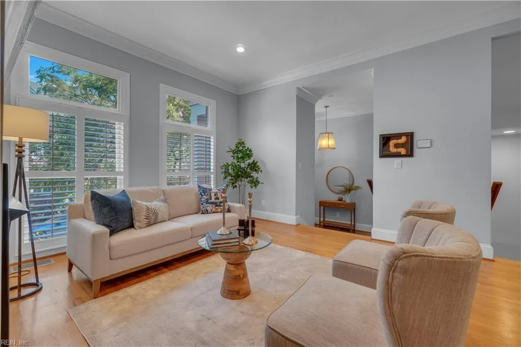 Norfolk, Virginia 23510, United States, 4 Bedrooms Bedrooms, ,4 BathroomsBathrooms,Residential,Active,254536