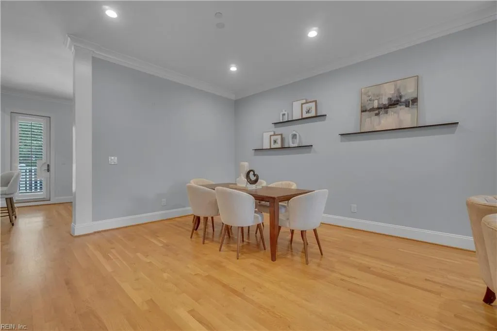 Norfolk, Virginia 23510, United States, 4 Bedrooms Bedrooms, ,4 BathroomsBathrooms,Residential,Active,254536