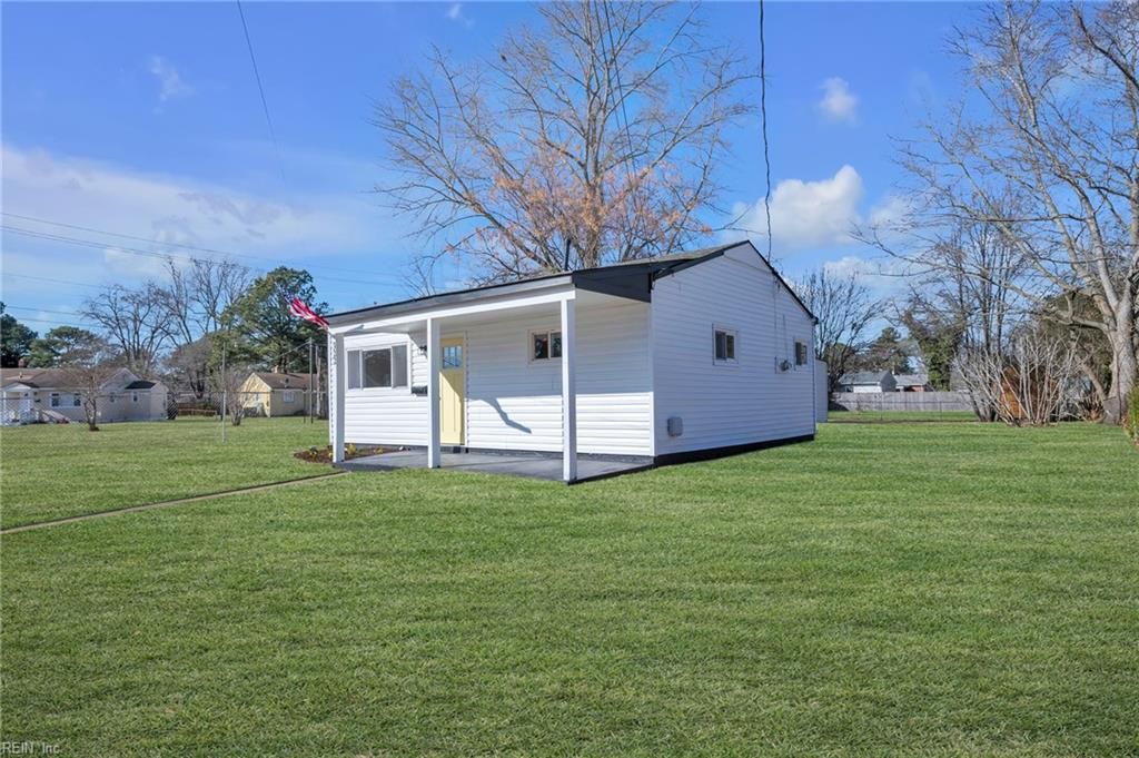 Photo of 322 Avondale Road, Portsmouth, VA 23701 (MLS # 10617637)