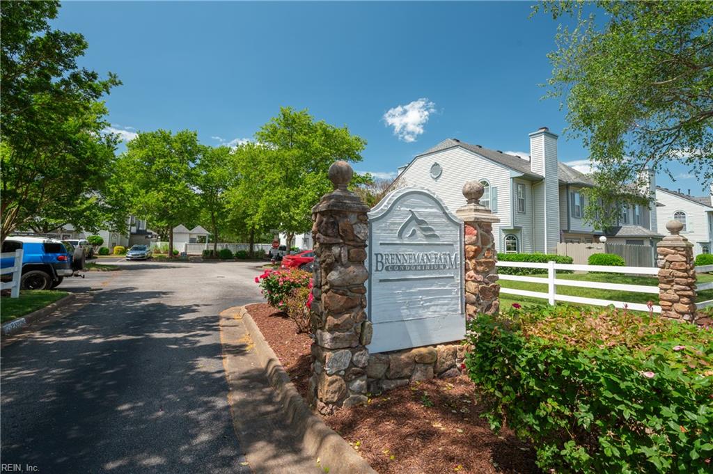 4813 Shallowford CIR