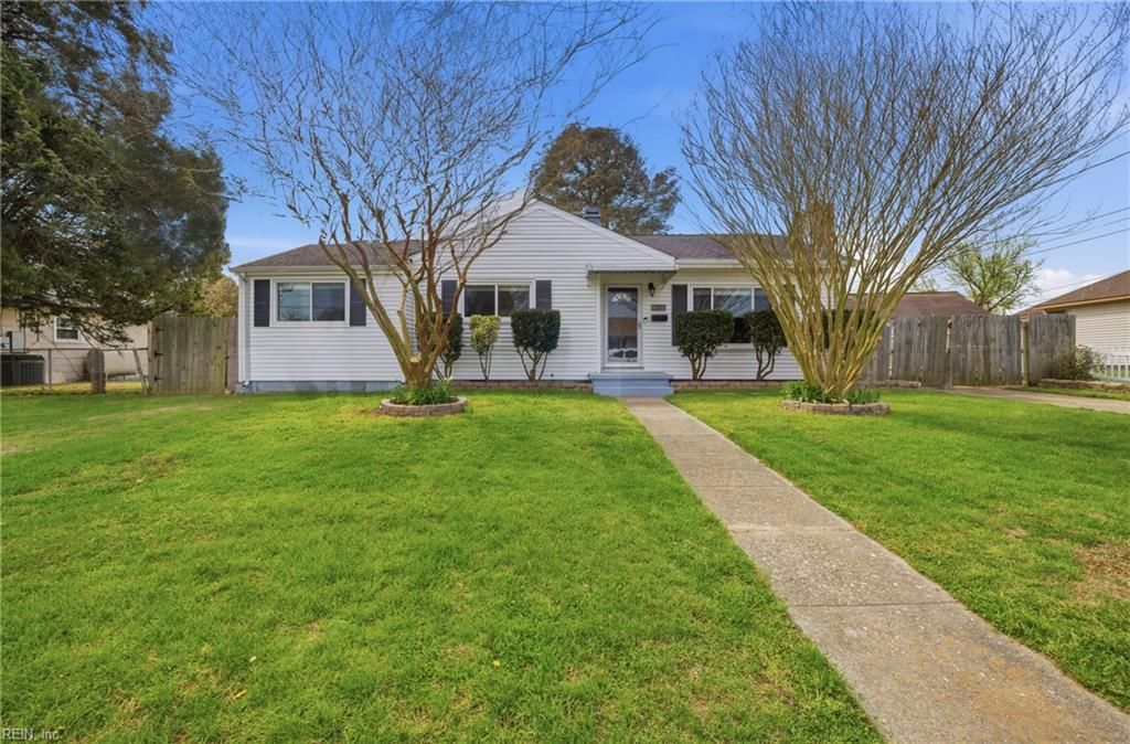 Photo of 5549 Odessa Drive, Virginia Beach, VA 23455 (MLS # 10627293)