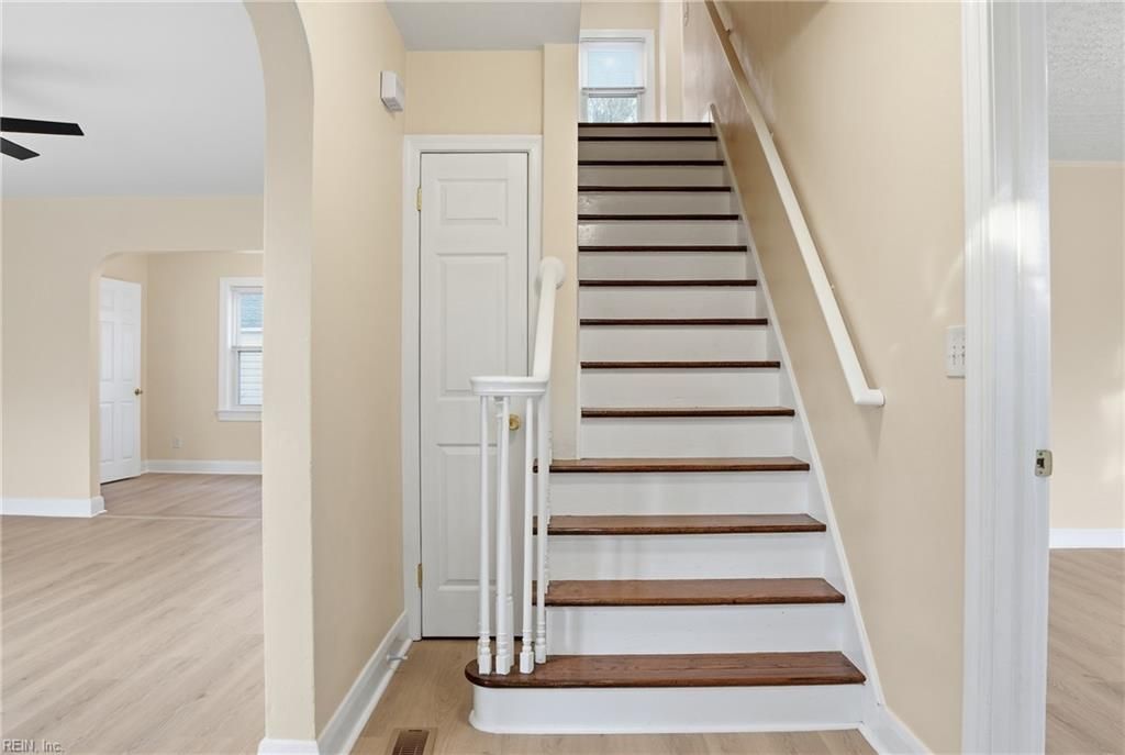 Photo of 3204 Roanoke Avenue, Newport News, VA 23607 (MLS # 10626900)