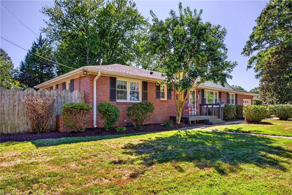 Photo of 832 Brooke Road, Virginia Beach, VA 23454 (MLS # 10653820)